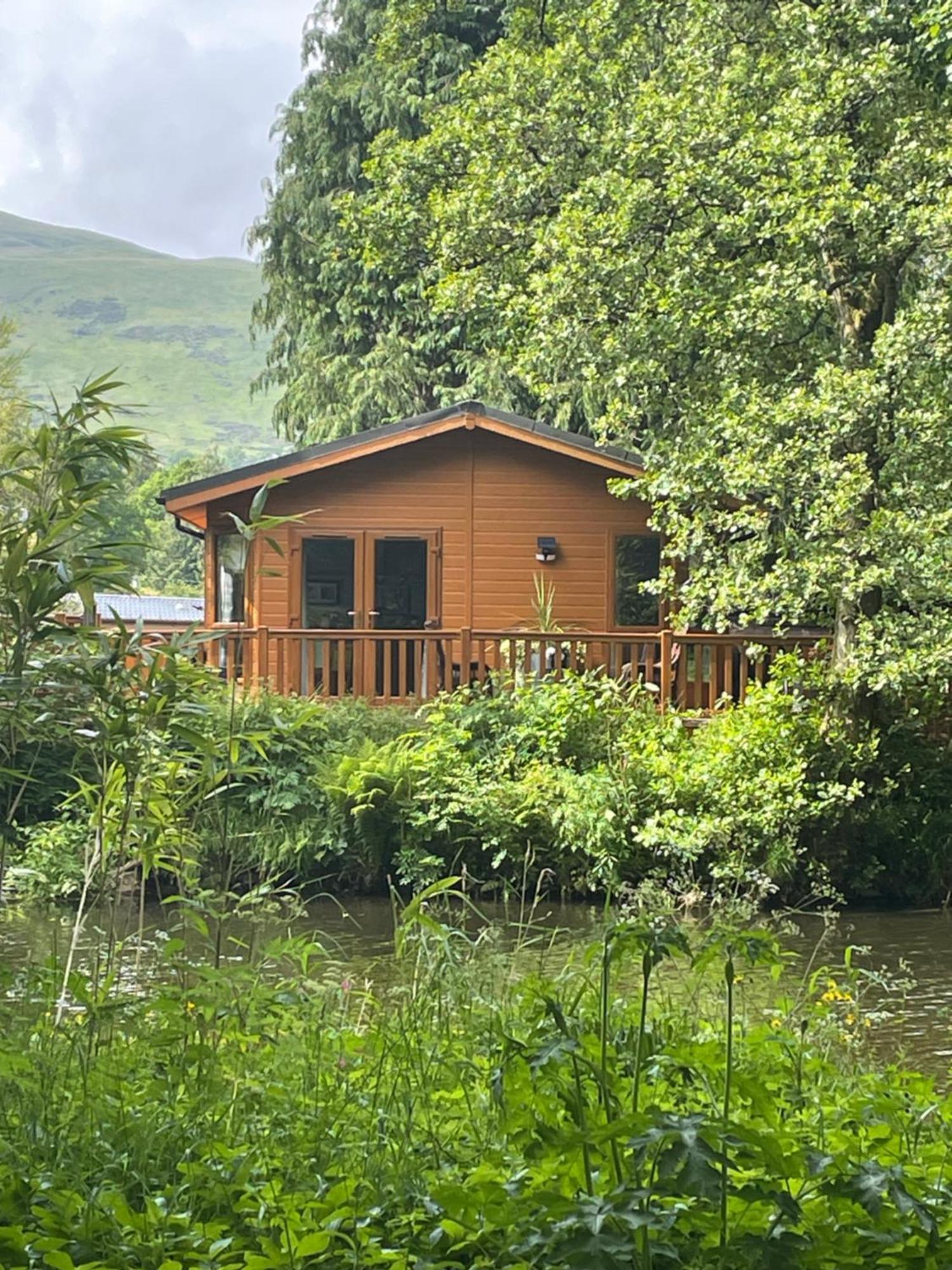 Riverbank Lodge Dollar Esterno foto